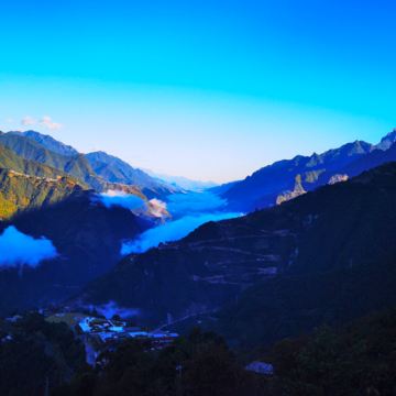 大理市+诺邓古村+怒江+老姆登村+丙中洛风景区4日3晚拼小团