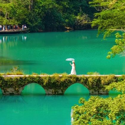 贵州黄果树+西江千户苗寨+荔波5日4晚跟团游