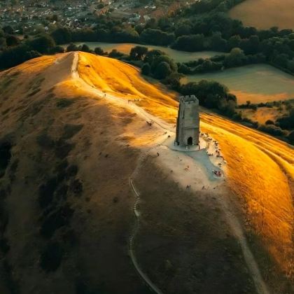 英国伦敦+格拉斯顿伯里+博斯卡斯尔6日5晚私家团