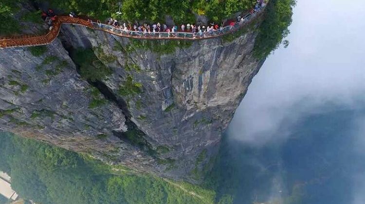 4-Day All-inclusive 4-Day Private Zhangjiajie Tour Includes Glass Bridge& Evening Show