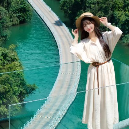 恩施市+恩施大峡谷+鹤峰屏山旅游景区5日4晚跟团游