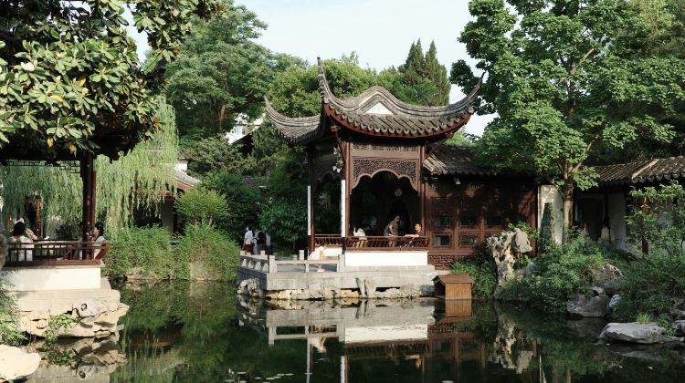 7-Day Shanghai, Hangzhou, Suzhou, Wuzhen with English-speaking tour guide