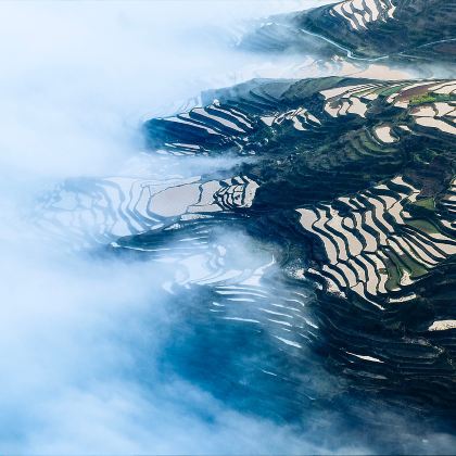 云南昆明+抚仙湖+建水+元阳+弥勒+罗平6日5晚私家团