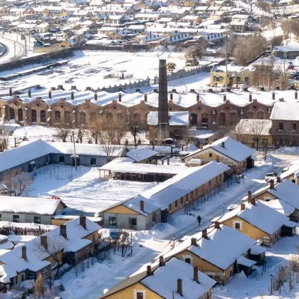 雪乡狗熊岭景区+雪乡棒槌山-观景台+雪乡国家森林公园原始林风景区+亚布力滑雪旅游度假区+横道河子镇+圣母守护教堂祈祷亭+俄罗斯风情园-中东铁路博物馆+哈尔滨冰雪大世界+中央大街+松花江滨洲铁路桥5日4晚跟团游