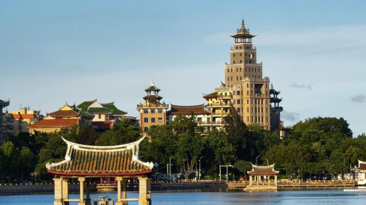 4D3N · Group Tours · Xiamen - Gulangyu - Huandao Road - Food Exploration at Shapowei