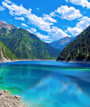 7D6N • Fairy-tale Jiuzhaigou + Dreamlike Huanglong,spacious 3-seat layout per row during travel. Ascend to the Golden Summit of Mount Emei and cruise by the Leshan Giant Buddha.