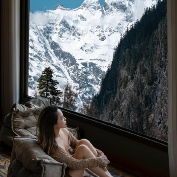 丽江+香格里拉+雨崩景区-神瀑+冰湖5日4晚拼小团