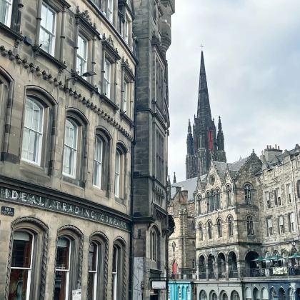 英国12日10晚私家团