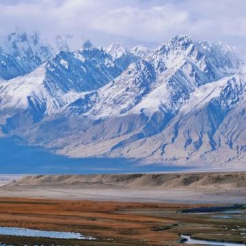 新疆南疆+喀什市+帕米尔高原+金湖杨国家森林公园8日7晚拼小团