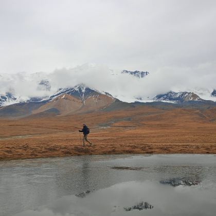 玛沁+达木乔尼哈+阿尼玛卿山5日5晚自由行