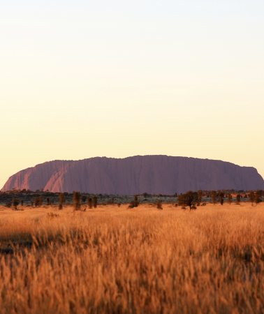 5天4晚 • 澳洲烏魯魯日出＋聖跡文化徒步＋卡塔丘塔徒步＋烏魯魯香檳日落＋自由活動｜可訂製
