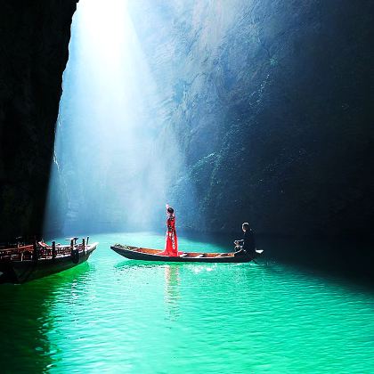 恩施市+宣恩+恩施大峡谷+屏山峡谷6日5晚私家团