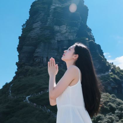 贵州黄果树景区+梵净山+荔波+西江千户苗寨5日4晚拼小团