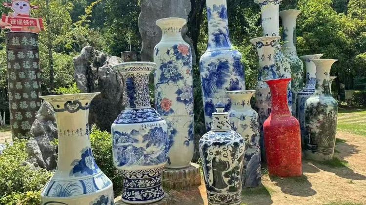 4-day 3-night · Private Tour · JiangxiVagoo Scenic Area + Mount Sanqing + Jingdezhen + Wuyuan Huangling