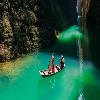 恩施市+恩施大峡谷+长江三峡+三峡大坝6日5晚拼小团