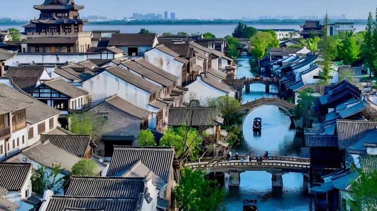 2D1N · Group Tours · Jiangnan Charm 5-Star Hotel Stay Exclusive Tour for International Travelers: Shanghai Arrival + Zhujiajiao Water Town