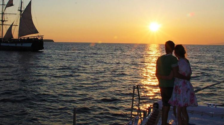8D7N · Private Tours · 8-Day Athens - Mykonos - Santorini - Highlights tour