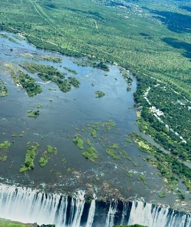 5D4N • 5 Day - Classic Victoria Falls & Chobe National Park Safari Tour