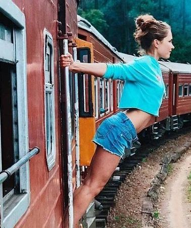 2D1N • Nuwara Eliya journey by Train and car (2 Days with 01 Night)