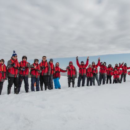 南极洲+南极海峡+德雷克海峡+南设得兰群岛+中国南极长城站+库佛维尔岛观察企鹅+威廉敏娜湾+阿根廷26日跟团游