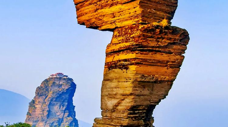 8D7N · Private Tours · Guiyang + Huangguoshu Waterfall + Libo + Xijiang Qianhu Miao Village + Zhenyuan Ancient Town + Mount Fanjing + Wanfenglin Scenic Area + Maling River Canyon