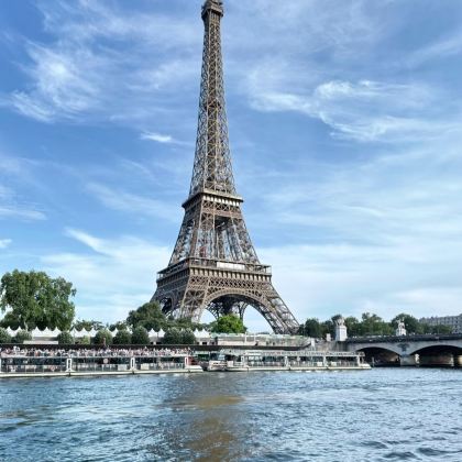 法国+意大利+巴塞罗那10日9晚跟团游