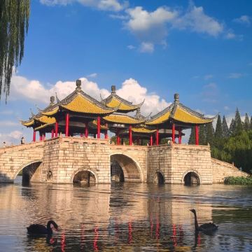 南京+扬州+镇江+无锡4日3晚跟团游