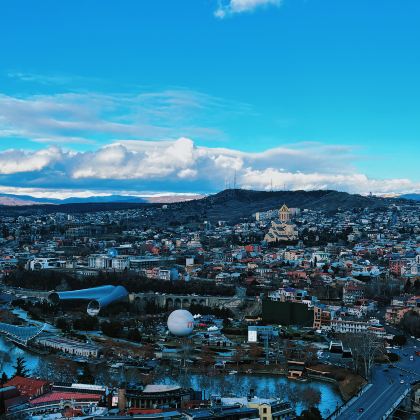 格鲁吉亚第比利斯+卡兹贝吉+哥里+库塔伊西+巴统+西格纳吉7日6晚私家团