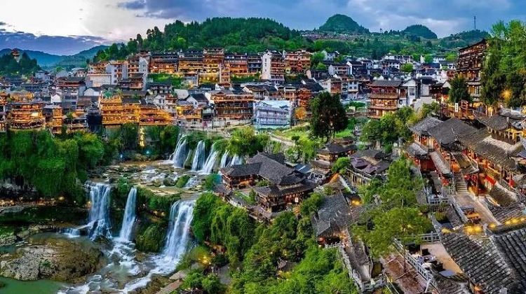 5D4N · Group Tours · Zhangjiajie 1-5 days Group Tour: Avatar, Glassbridge &Furong Town