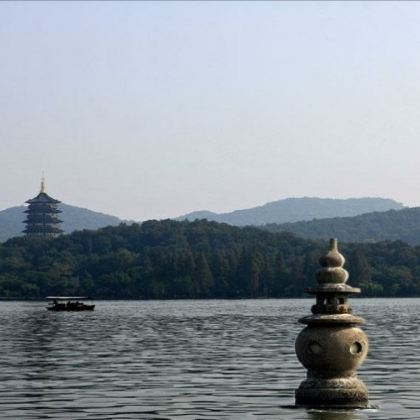 南京中山陵景区+苏州+杭州西湖风景名胜区+杭州宋城+普陀山风景区+上海东方明珠8日7晚跟团游