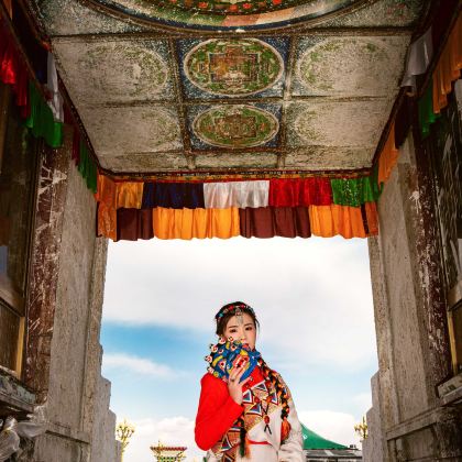 西藏拉萨+布达拉宫+羊卓雍措5日4晚跟团游