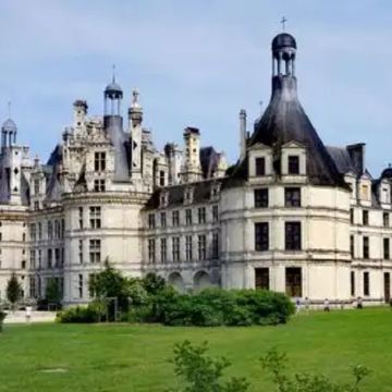 法国巴黎+圣米歇尔山+香波堡+马赛+阿维尼翁+戛纳+尼斯12日11晚私家团