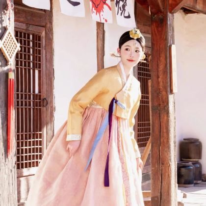 长白山+延吉+漠河8日7晚拼小团