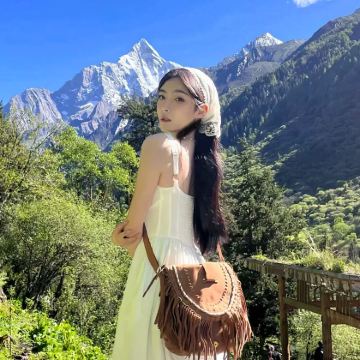 牛背山+鱼子西+四姑娘山+冷嘎措5日4晚自由行