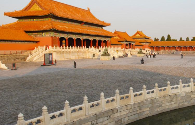 10-day 9-night · Private tours · Beijing + Xi'an + Chengdu + Shanghai · Journey across China by high-speed train and flight to explore Beijing, Xi’an, Chengdu, and Shanghai. Immerse in cultural heritage, engage in local life, and experience cities’ vibrancy through flavors, traditions, and future-forward landmarks.