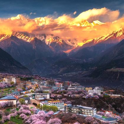 林芝+来古冰川+索松村+巴松措+然乌湖+波密5日4晚拼小团