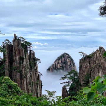 南京+扬州+苏州+无锡+周庄+上海+乌镇+杭州+横店影视城+普陀山+千岛湖+黄山+宏村16日15晚跟团游