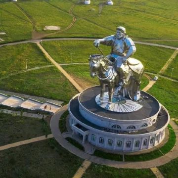 蒙古乌兰巴托+成吉思汗骑马雕像4日3晚拼小团