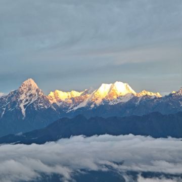 牛背山+四姑娘山景区+新都桥+鱼子西4日3晚私家团
