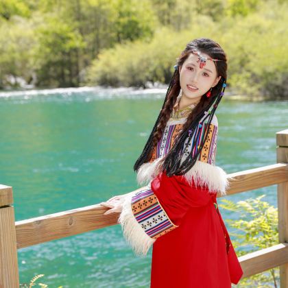 四姑娘山景区+九寨沟+黄龙风景名胜区3日2晚跟团游