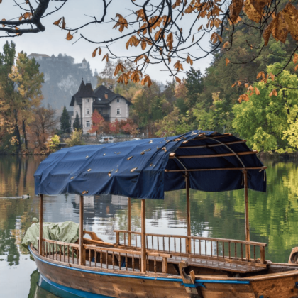 克罗地亚+斯洛文尼亚+布莱德湖+卢布尔雅那城堡+波斯托伊纳溶洞4日3晚跟团游