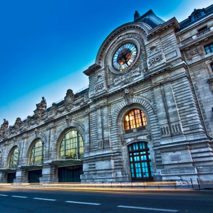 法国巴黎+瑞士日内瓦7日5晚拼小团