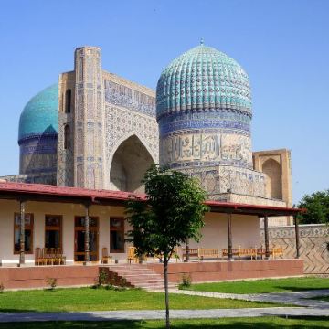 哈萨克斯坦+乌兹别克斯坦11日10晚私家团