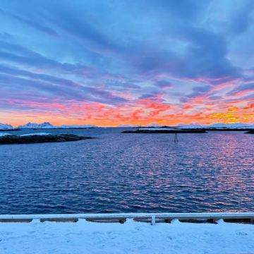 芬兰罗瓦涅米+凯米+挪威特罗姆瑟+塞尼亚岛+罗弗敦群岛9日8晚拼小团