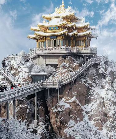 4日3晚 • 河南＋龍門石窟＋少林寺＋老君山景區