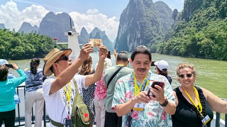 3D2N · Private Tours · 3-Day Private Guilin Tour with Li River Cruise and Yangshuo