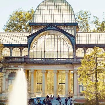 西班牙马德里+塞哥维亚+萨拉曼卡+塞维利亚+马拉加+格拉纳达+巴塞罗那+葡萄牙波尔图+辛特拉+里斯本17日16晚拼小团