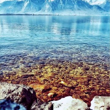 日内瓦+伯尔尼+苏黎世+卢塞恩+少女峰+黄金快车+格林德瓦13日12晚拼小团