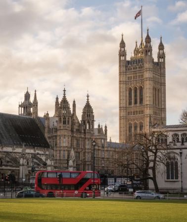 10D9N • United Kingdom + London + Windsor + Oxford + Edinburgh + Glasgow + Scottish Highlands