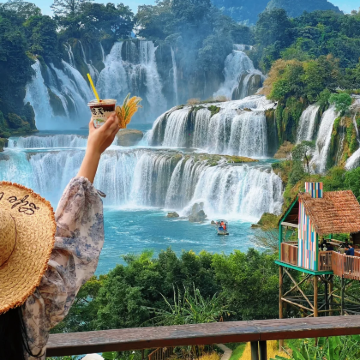 广西崇左+靖西+德天跨国瀑布景区+明仕田园+巴马6日5晚拼小团